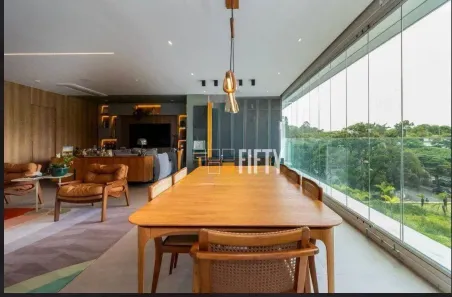 Apartamento com 3 Quartos para venda ou aluguel, 186m² no Moema, São Paulo