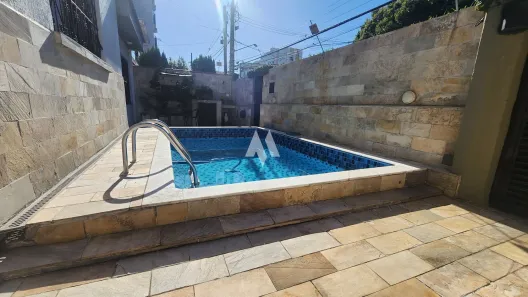 Casa com 3 Quartos à venda, 185m² no Embaré, Santos