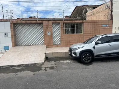 Casa com 3 Quartos à venda, 219m² no Antônio Bezerra, Fortaleza