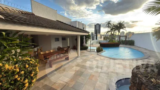 Casa com 4 Quartos à venda, 780m² no Jardim Colina, Uberlândia