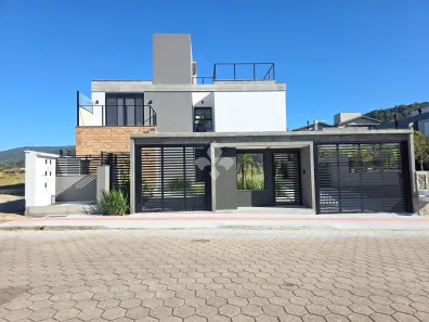 Sobrado com 3 Quartos à venda, 115m² no Ferraz, Garopaba