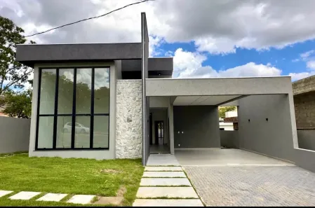 Casa de Condomínio com 3 Quartos para venda ou aluguel, 165m² no Mariposas, Lagoa Santa