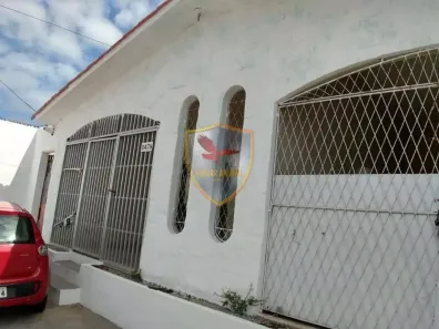 Casa com 3 Quartos à venda, 350m² no Lagoa Nova, Natal