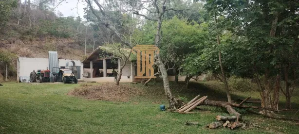 Fazenda/Sítio com 3 Quartos à venda, 6m² no Vila Veneziani, São José dos Campos