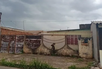 Casa com 1 Quarto à venda, 150m² no Recanto das Emas, Brasília