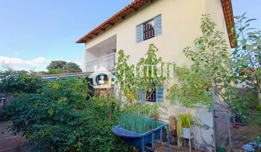 Sobrado com 4 Quartos à venda, 300m² no Jardim Mariliza, Goiânia