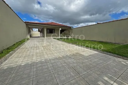 Casa com 2 Quartos à venda, 135m² no Estância Balneária Maria Helena Novaes, Peruíbe