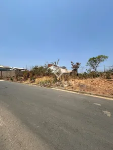 Lote/Terreno à venda, 170m² no Loteamento Jardim Niemeyer, Montes Claros