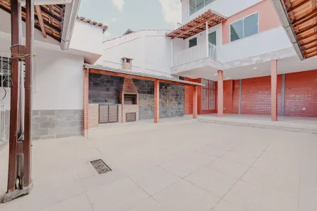 Casa com 4 Quartos à venda, 275m² no Jardim do Sol, Juiz de Fora