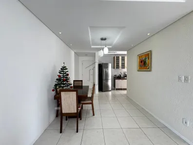 Apartamento com 2 Quartos à venda, 64m² no Capoeiras, Florianópolis