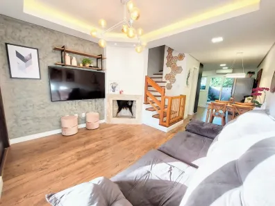 Casa com 3 Quartos à venda, 107m² no Hípica, Porto Alegre