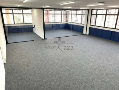 Sala Comercial para alugar, 130m² no Brooklin Paulista, São Paulo