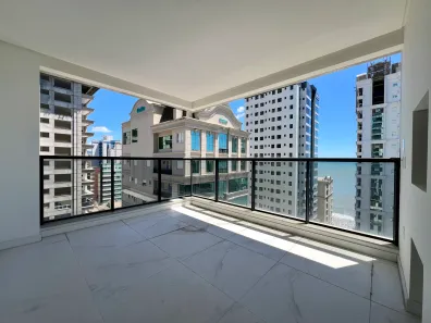 Apartamento com 4 Quartos à venda, 202m² no Meia Praia, Itapema