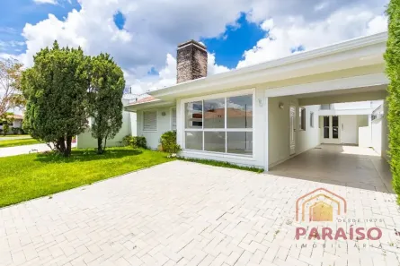 Casa de Condomínio com 4 Quartos para alugar, 153m² no São Braz, Curitiba