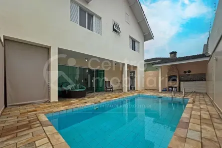 Casa com 5 Quartos à venda, 231m² no Balneario Flórida, Peruíbe
