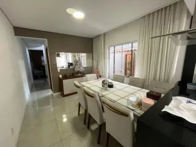 Sobrado com 3 Quartos à venda, 201m² no Vila Nova Cintra, Mogi das Cruzes