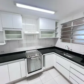 Sobrado com 3 Quartos para alugar, 200m² no Vila Universitária, São Paulo