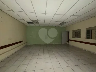 Galpão/Depósito/Armazém para venda ou aluguel, 332m² no Interlagos, São Paulo