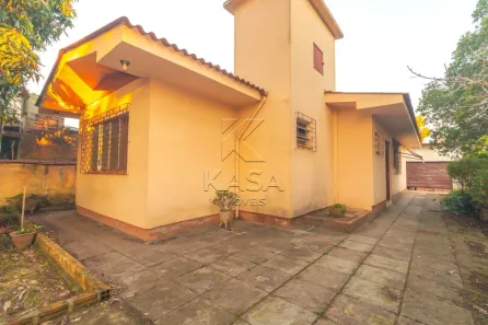 Casa com 3 Quartos à venda, 110m² no Niterói, Canoas
