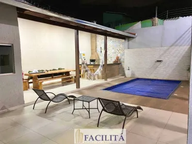 Casa com 4 Quartos à venda, 301m² no Residencial Itália, Goiânia