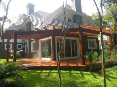 Casa com 4 Quartos à venda, 500m² no , Canela