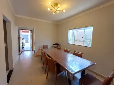 Casa com 3 Quartos à venda, 180m² no Granada, Uberlândia