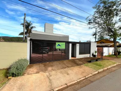Casa com 3 Quartos à venda, 240m² no Vale do Sol, Nova Lima