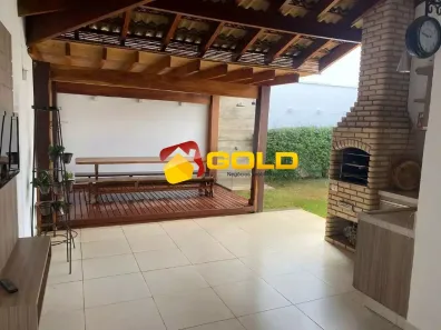Casa com 3 Quartos à venda, 209m² no Cidade Jardim, Uberlândia