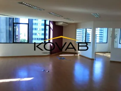 Sala Comercial à venda, 140m² no Cidade Monções, São Paulo