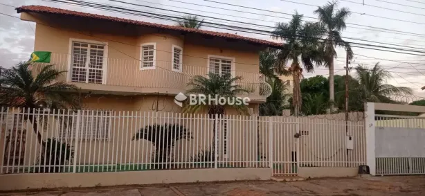Sobrado com 5 Quartos à venda, 450m² no Cidade Alta, Cuiabá