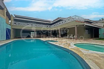 Casa com 6 Quartos à venda, 348m² no Jardim Tres Marias, Peruíbe