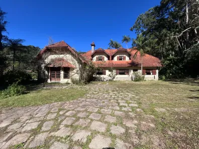 Casa com 7 Quartos à venda, 500m² no Pimenteiras, Teresópolis