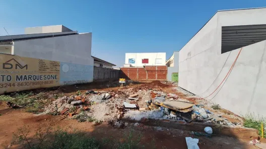 Lote/Terreno à venda, 300m² no Paiçandu, Paiçandu