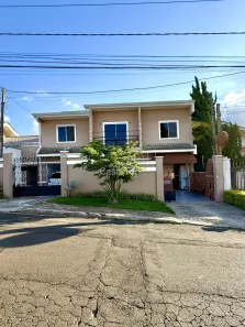 Sobrado com 5 Quartos à venda, 265m² no Neves, Ponta Grossa