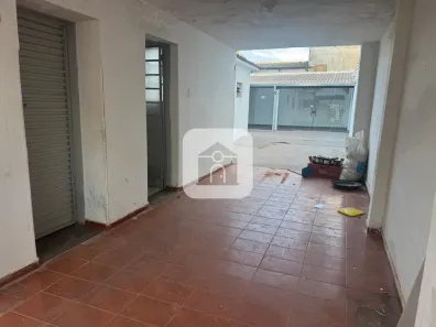 Ponto Comercial à venda, 200m² no Amorim, Araguari