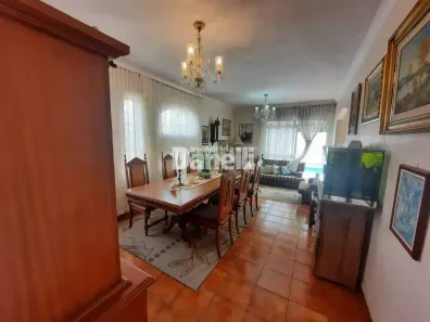 Casa com 3 Quartos à venda, 207m² no Santa Rita, Taubaté
