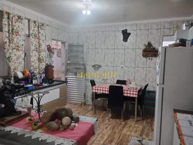 Casa com 2 Quartos à venda, 110m² no Jardim Maite, Suzano