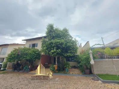 Casa de Condomínio com 3 Quartos à venda, 190m² no Jardim Vitória, Goiânia