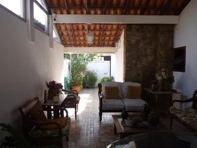 Sobrado com 4 Quartos à venda, 400m² no Itaipu, Niterói