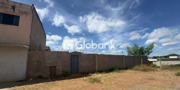Lote/Terreno à venda, 576m² no Alto São João, Montes Claros