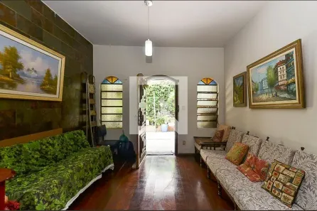 Casa com 5 Quartos à venda, 316m² no Sagrada Família, Belo Horizonte