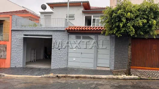 Casa com 2 Quartos à venda, 200m² no Vila Nivi, São Paulo