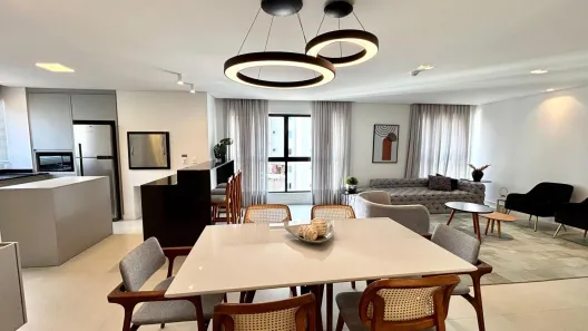 Apartamento com 3 Quartos para alugar, 113m² no Centro, Balneário Camboriú