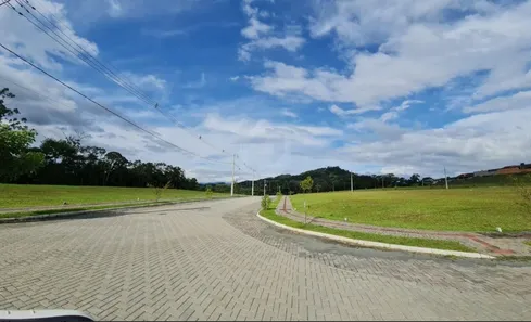 Lote/Terreno à venda, 300m² no Itoupavazinha, Blumenau