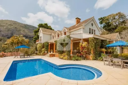 Casa com 4 Quartos à venda, 400m² no Itaipava, Petrópolis