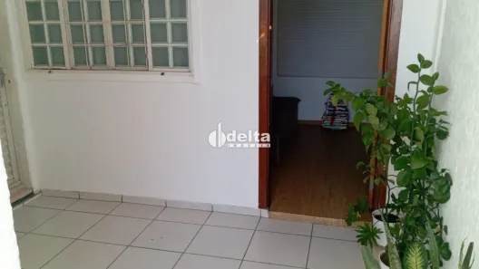 Casa com 5 Quartos à venda, 200m² no Vigilato Pereira, Uberlândia