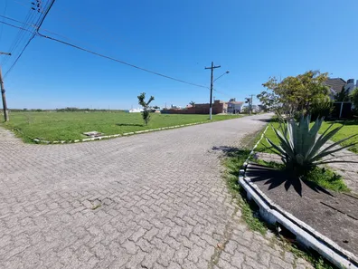 Lote/Terreno à venda, 300m² no Centro, Pelotas