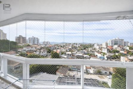 Apartamento com 2 Quartos à venda, 111m² no Barreiros, São José