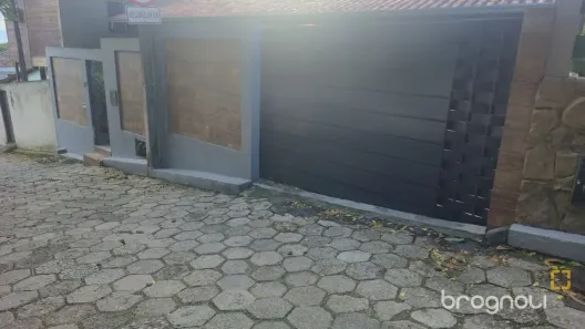 Casa com 3 Quartos à venda, 119m² no Costeira do Pirajubaé, Florianópolis
