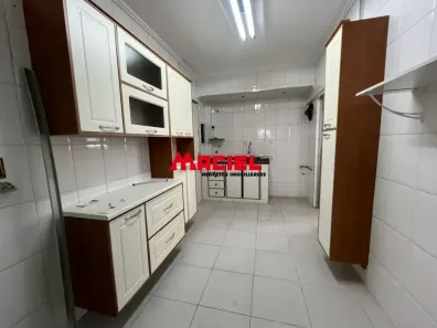 Apartamento com 3 Quartos à venda, 81m² no Vila Adyana, São José dos Campos